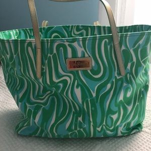 Lilly Pulitzer green canvas tote. EUC
